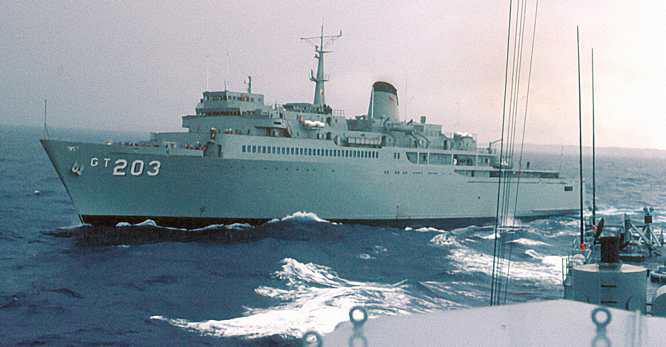 0424. HMAS JERVIS BAY from CANBERRA, Sept 1982.