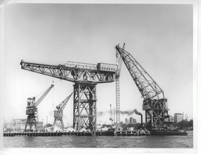 The Hammerhead Crane Naval Historical Society of Australia