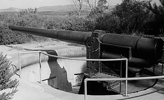 1939 – 6” Mk V QF(C) gun, originally mounted at South Head, Sydney (Photo: R. Francis)