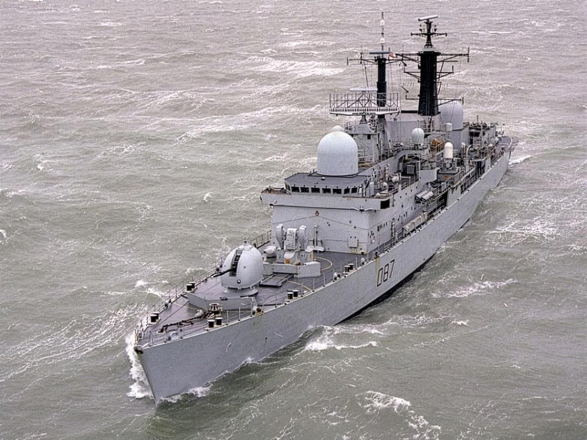 HMS Newcastle in the Adriatic Sea 1999.                    (Photo Royal Navy)