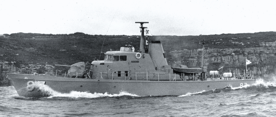 3786. HMAS ARDENT 1968,inbound Sydney.GKA,SHF Coll.