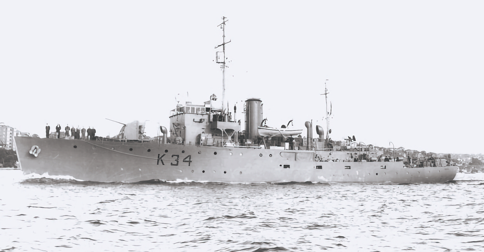 HMAS ARARAT BATHURST CLASS AMS 1943-47