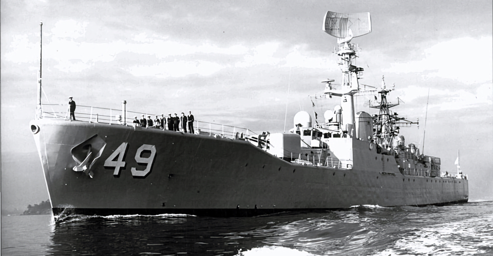 HMAS Derwent, River Class Destroyer Escort, commissioned 1964, decommissioned 1994. 2