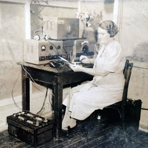 Ruby Boye-Jones operating the radio, Royal Australian Navy image